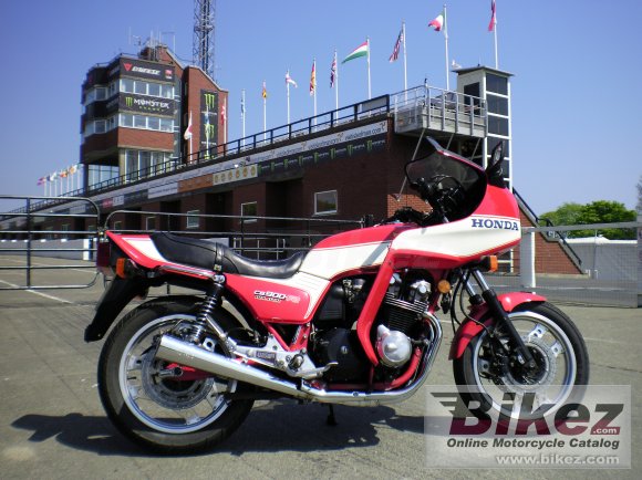 Honda CB 900 F 2 Bol d`Or 1982 photo - 3
